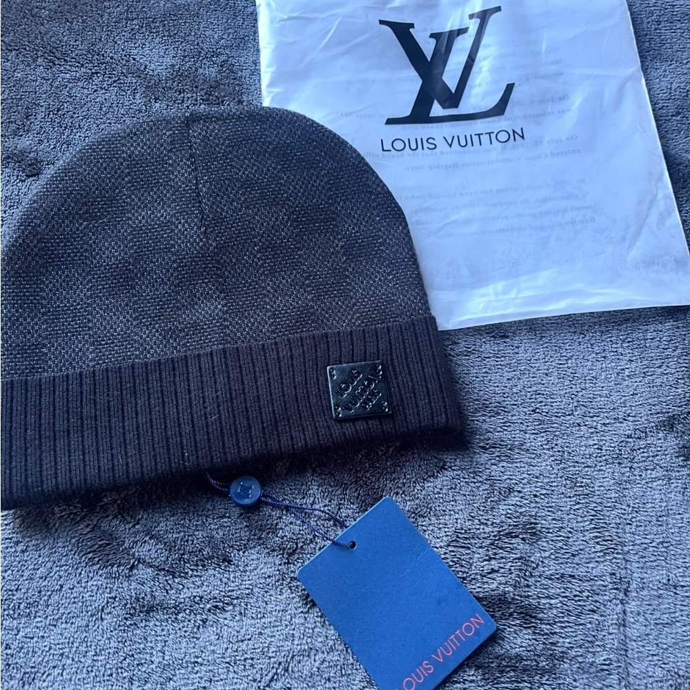 Louis Vuitton Black Knit Beanie with Logo Square Patch